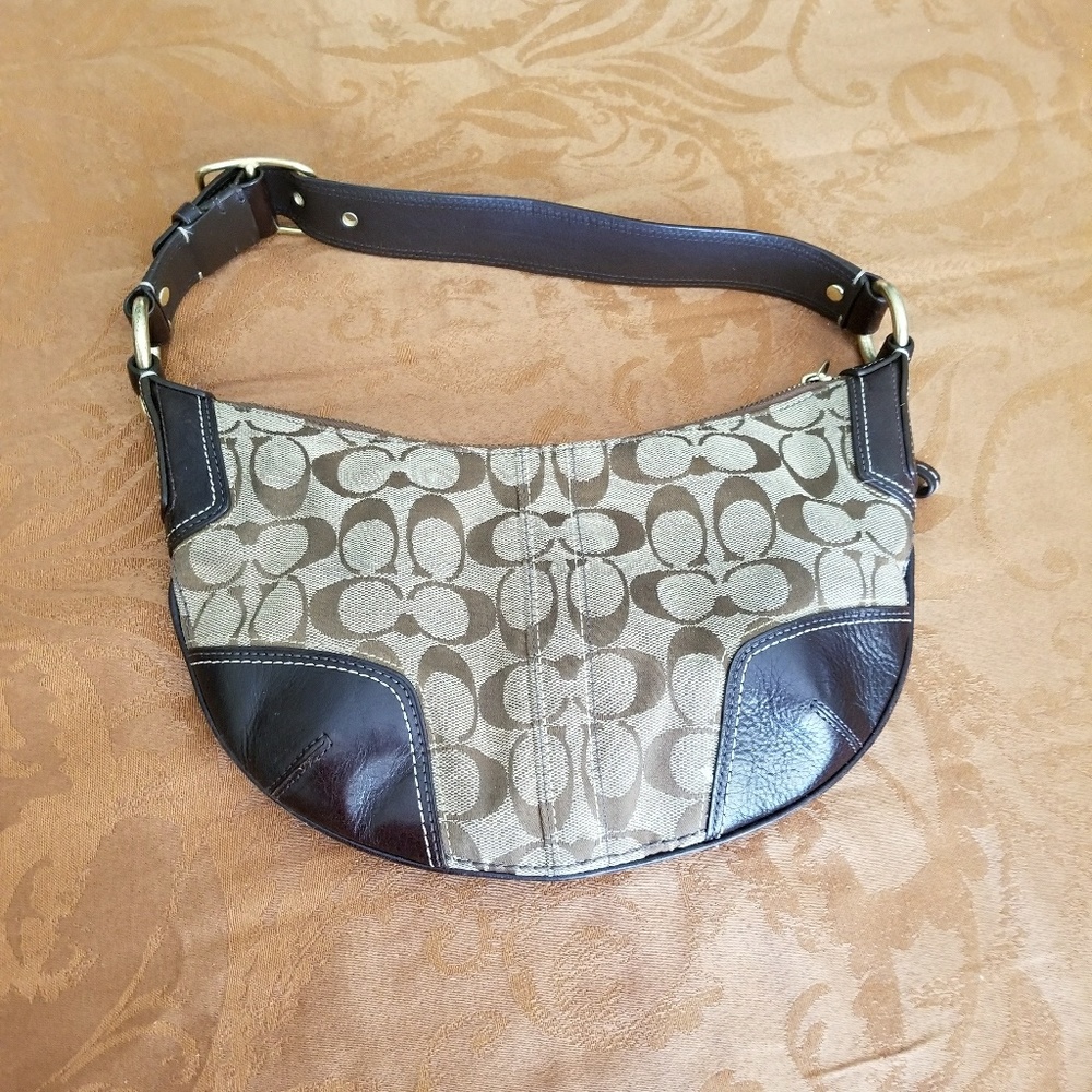 🔴SOLD🔴 Coach hobo signature jacquard handbag